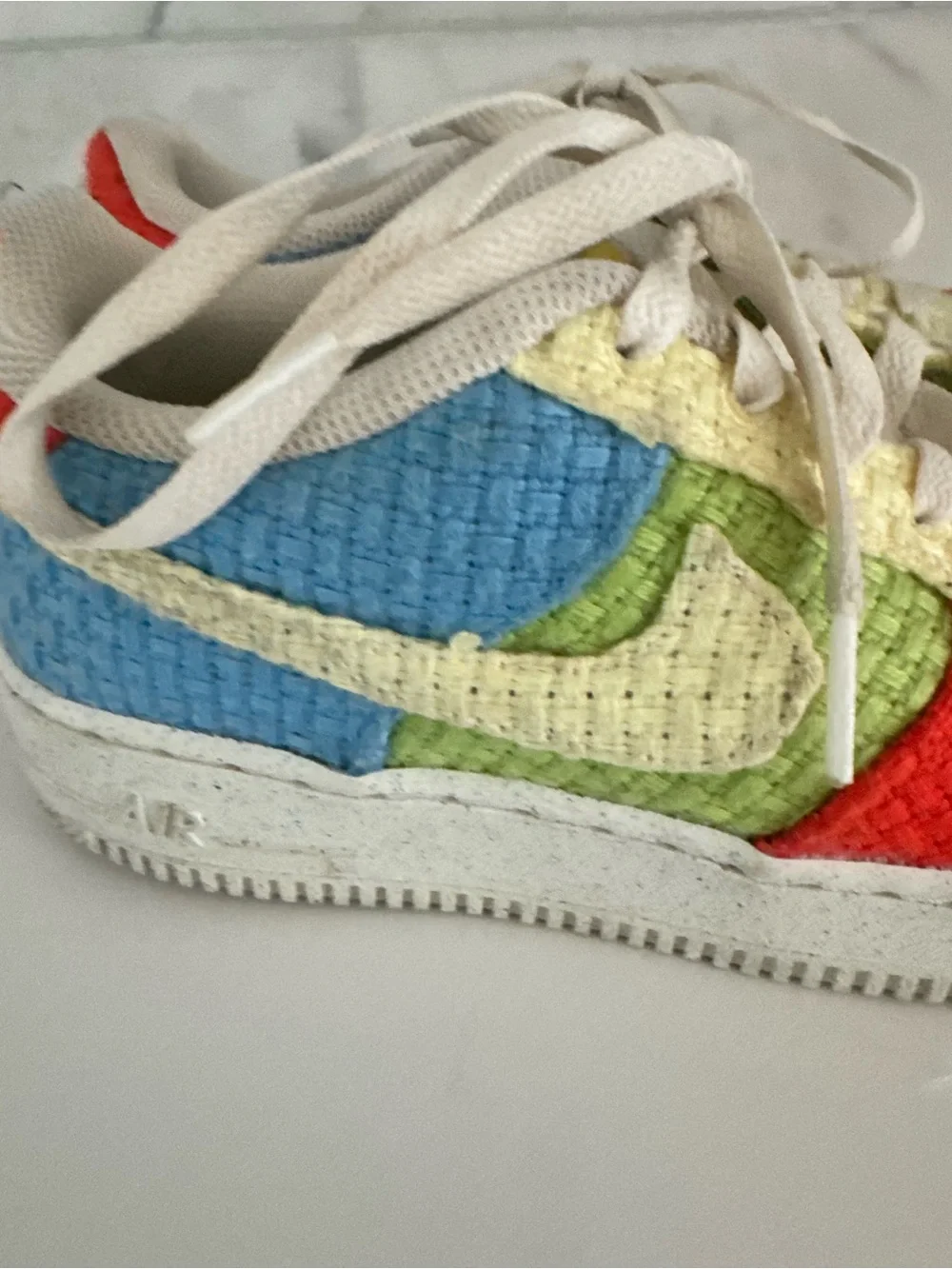 Nike Kids Multicolor Woven Low-Top Sneakers — Red, Blue, Green, Cream